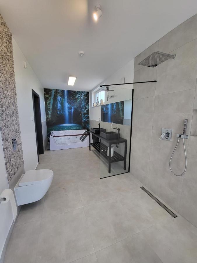 Robson Beach I Sauna, Jacuzzi Międzywodzie 外观 照片
