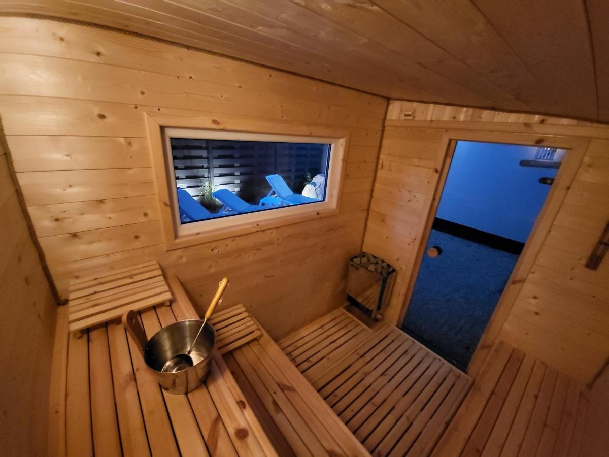 Robson Beach I Sauna, Jacuzzi Międzywodzie 外观 照片