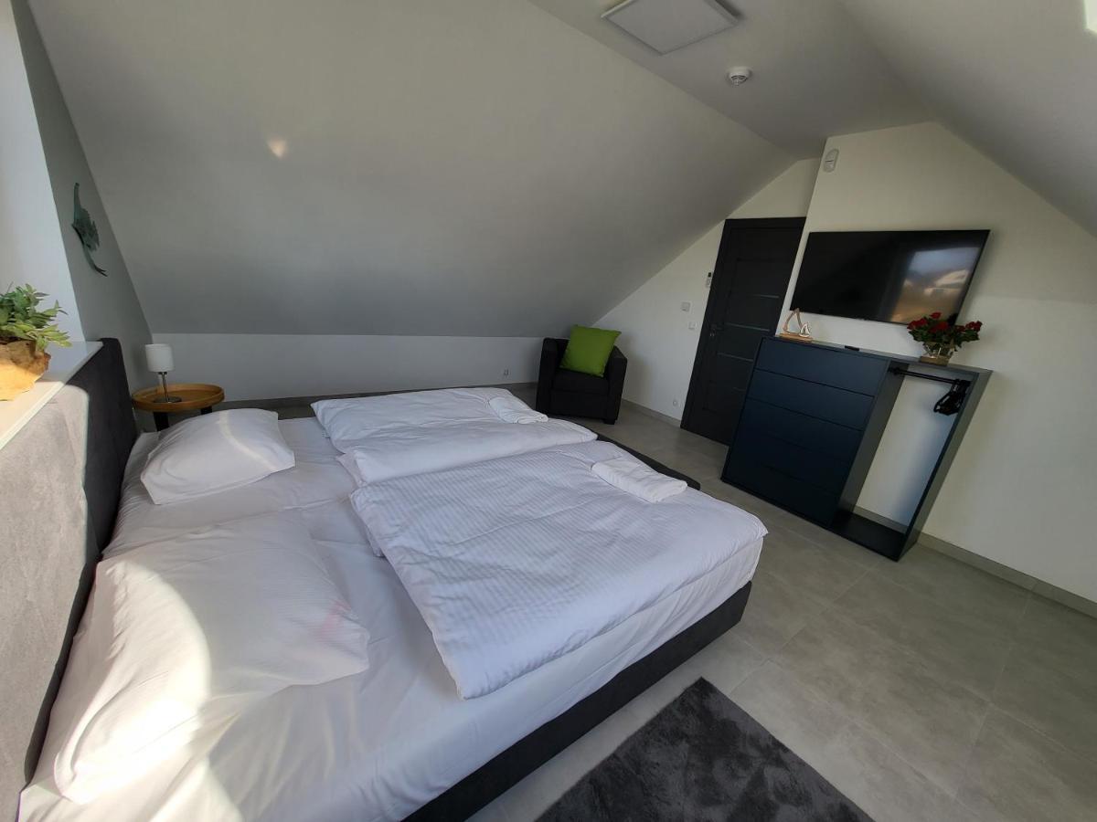 Robson Beach I Sauna, Jacuzzi Międzywodzie 外观 照片