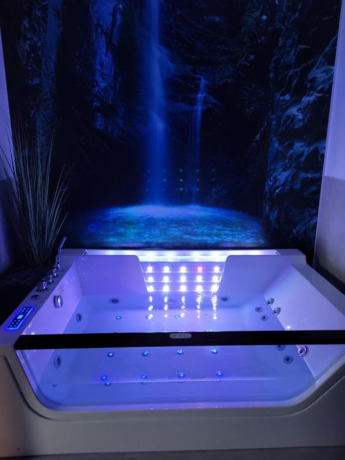 Robson Beach I Sauna, Jacuzzi Międzywodzie 外观 照片